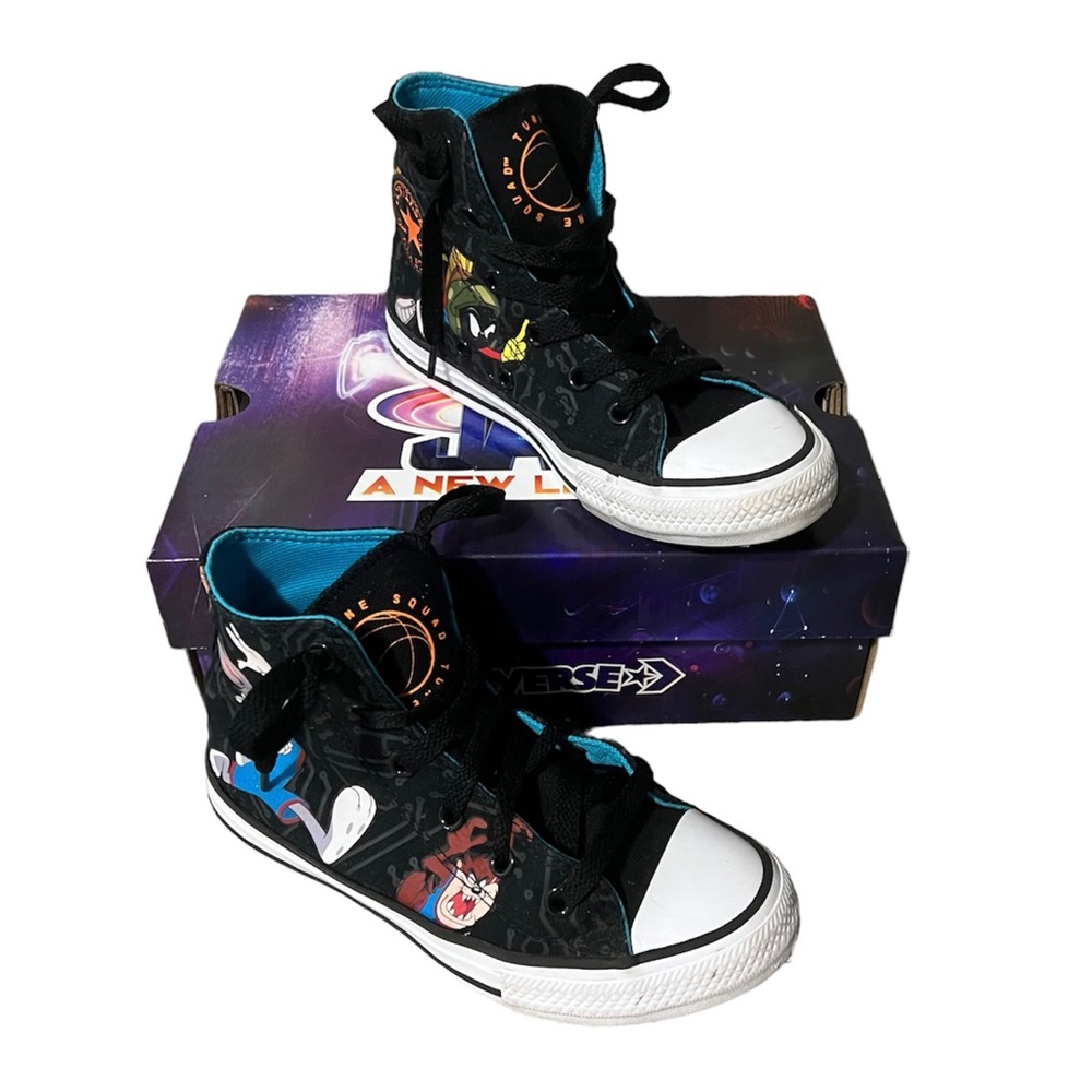 Converse Looney Tunes Space Jam Sneakers 1